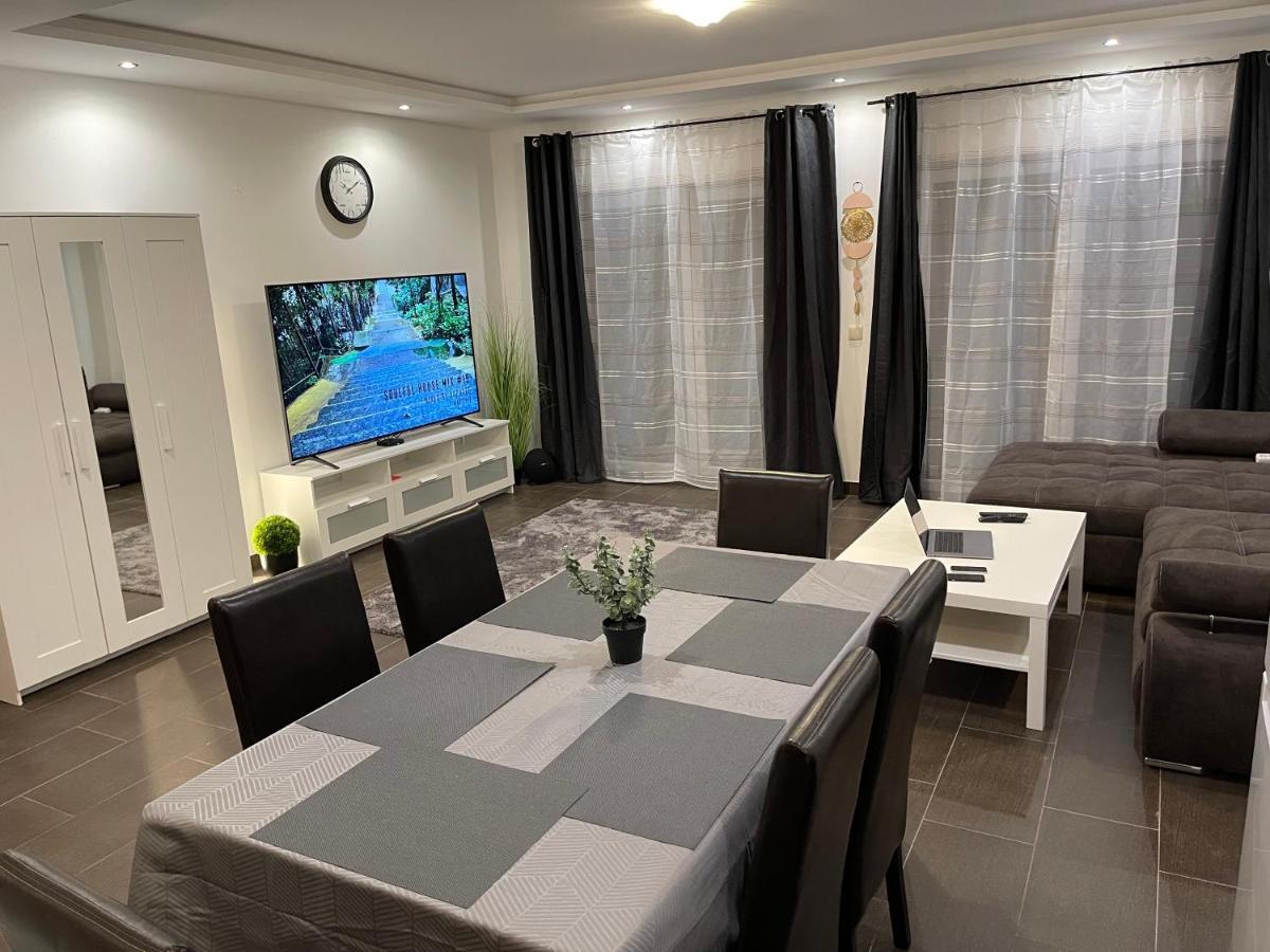 Malibu Apartman & Jacuzzi 米什科尔茨 外观 照片