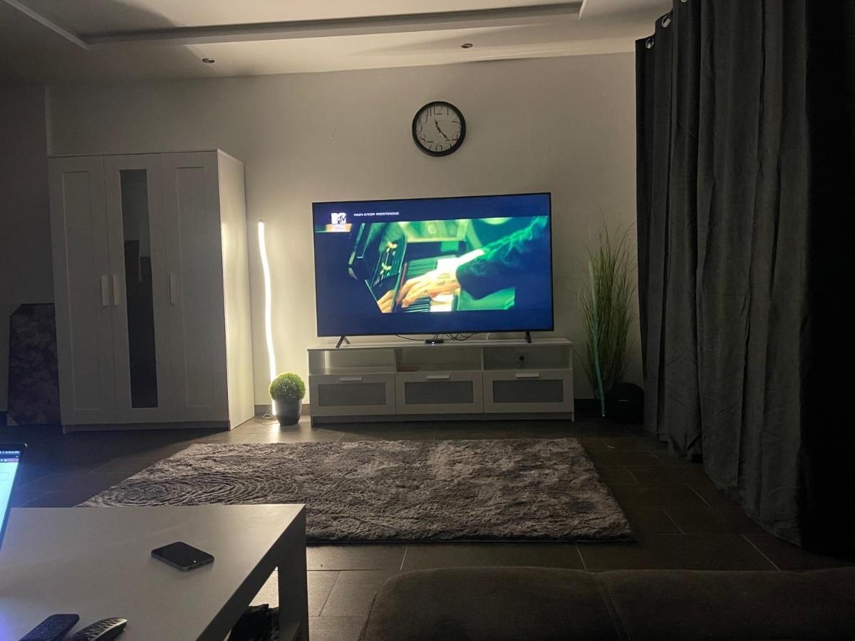 Malibu Apartman & Jacuzzi 米什科尔茨 外观 照片